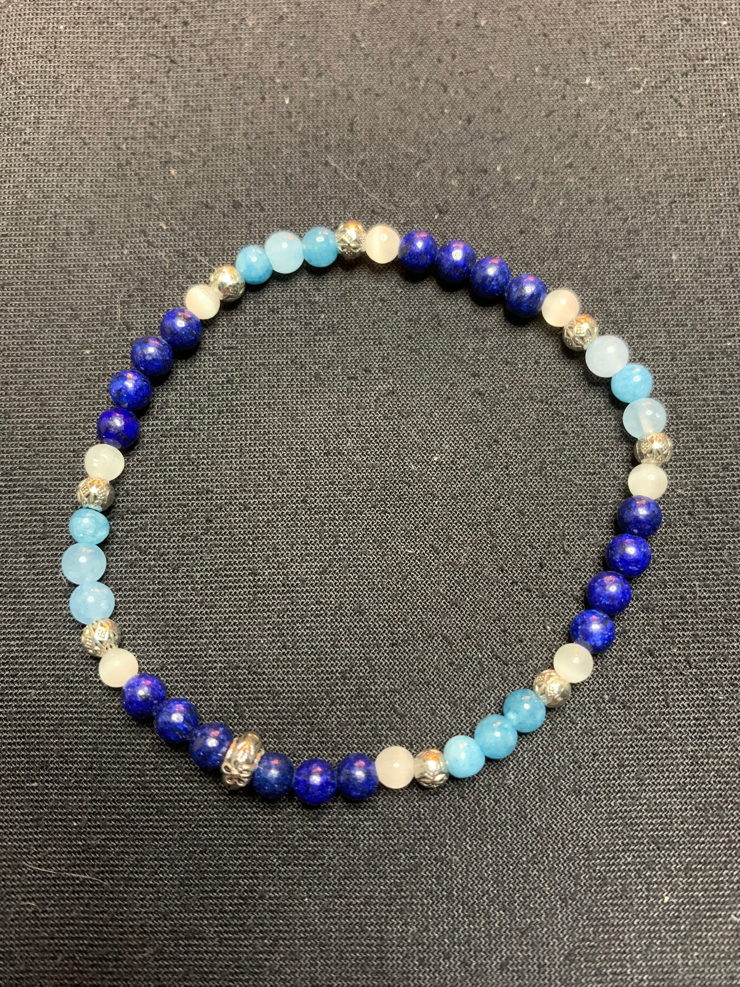 Lapis-lazuli,calcédoine,oeil de chat