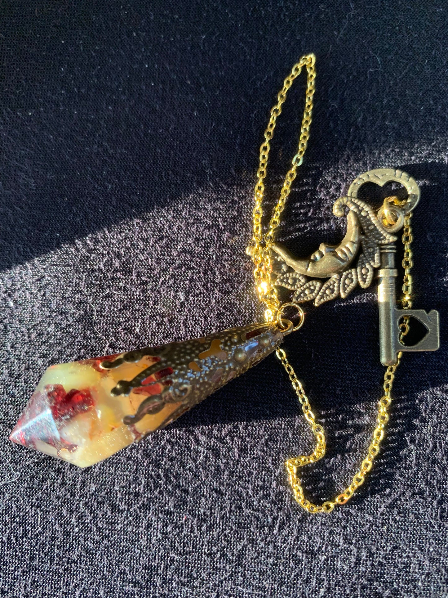 Pendule en Grenat et Agate Jaune