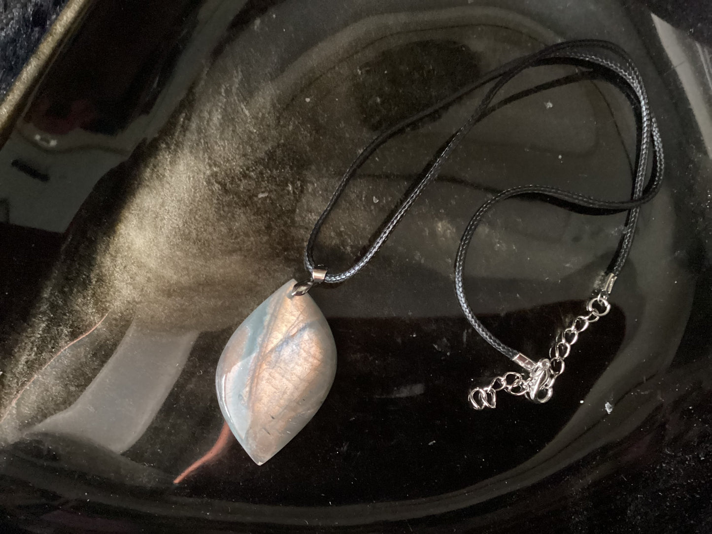 Collier en labradorite – Protection et énergie régénératrice