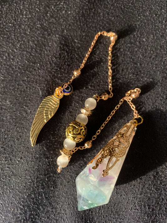 Pendule en Fluorite : Clarté, Protection et Élévation Spirituelle
