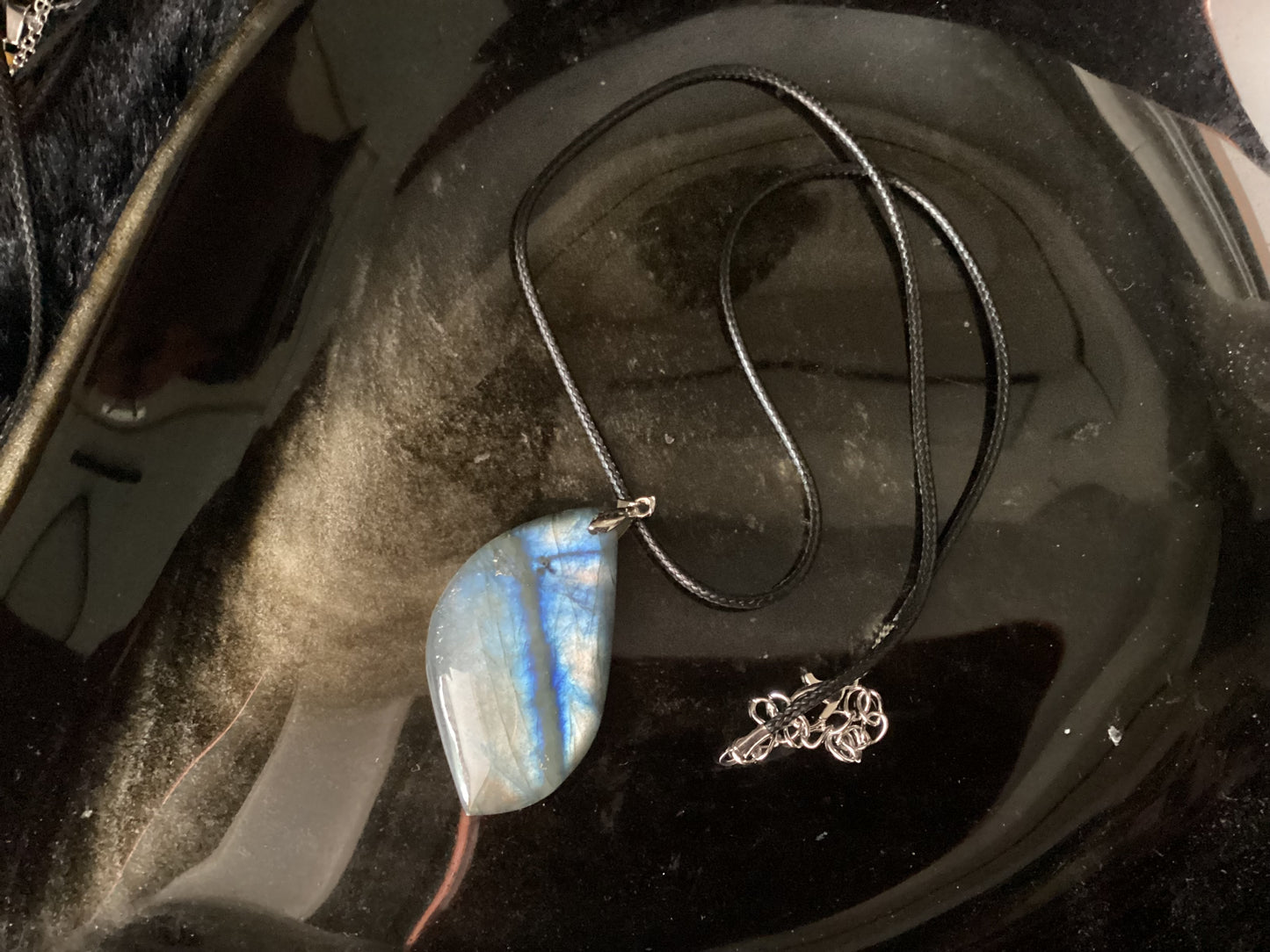 Collier en labradorite – Protection et énergie régénératrice