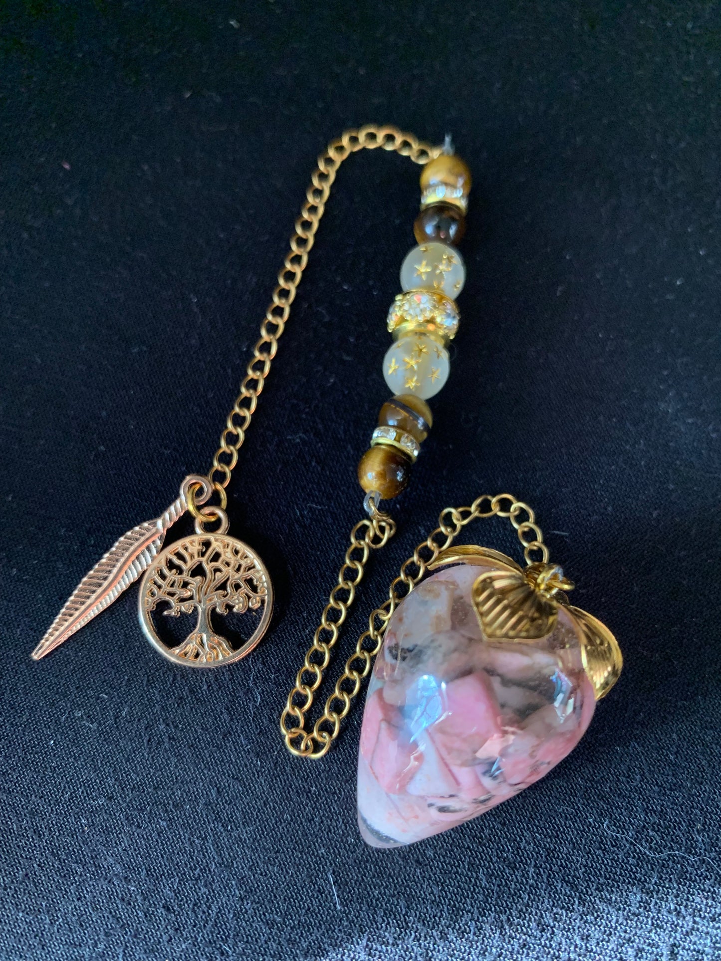 Pendule en Rhodonite et de sa chaîne en Œil de Tigre