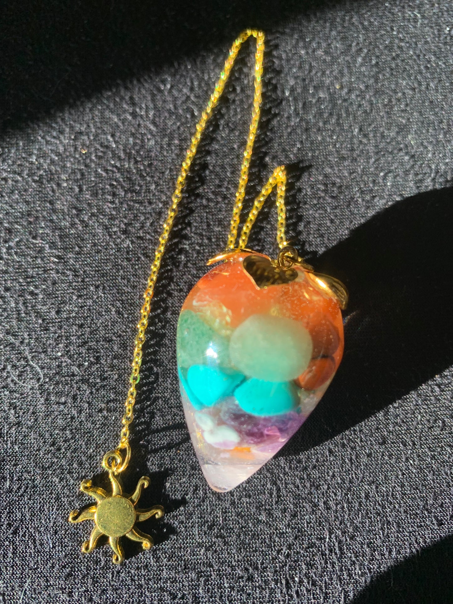 Pendule aux sept chakras