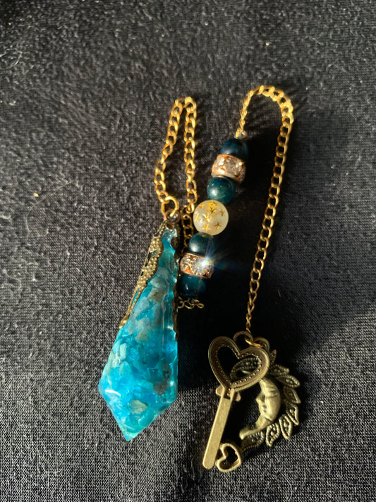 Pendule en Apatite : Connexion Spirituelle, Clarté et Vérité